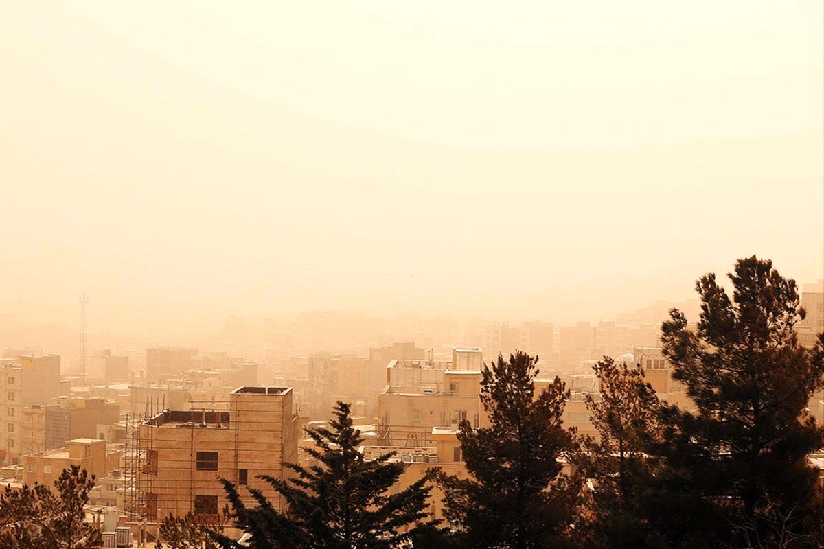 آلاینده‌های هوا در اراک همچنان از استانداردهای زیست‌محیطی بالاتر است