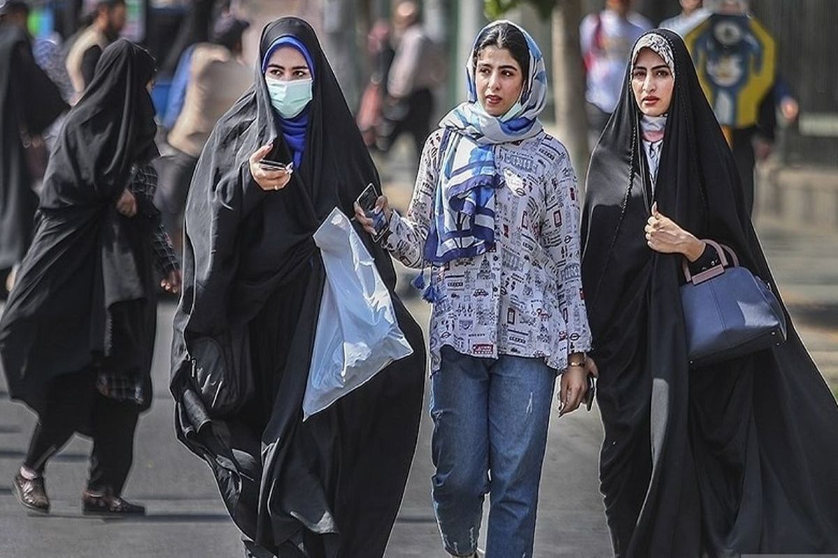 تلاش جریان سیاسی برای عمومیت بخشی برداشت اشتباه خود از نگرش مردم درباره حجاب