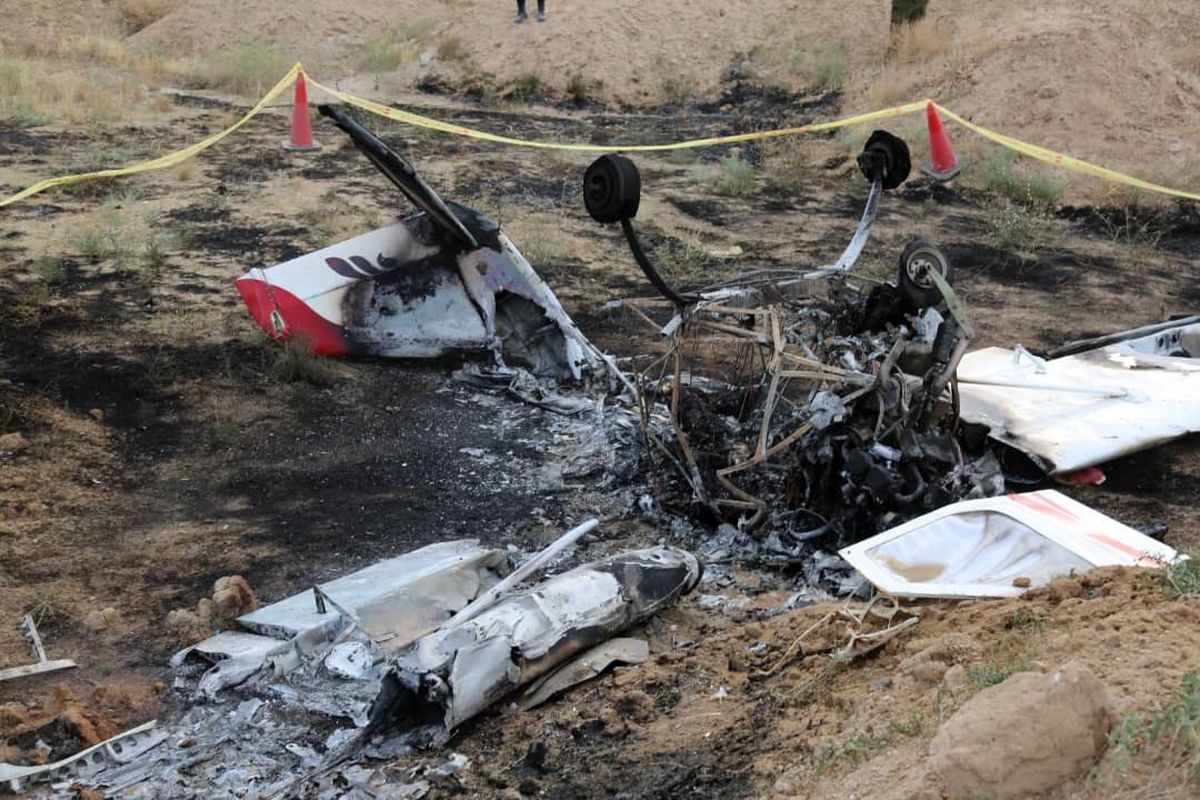 سقوط مرگ بار هواپیمای آموزشی در فرودگاه پیام البرز
