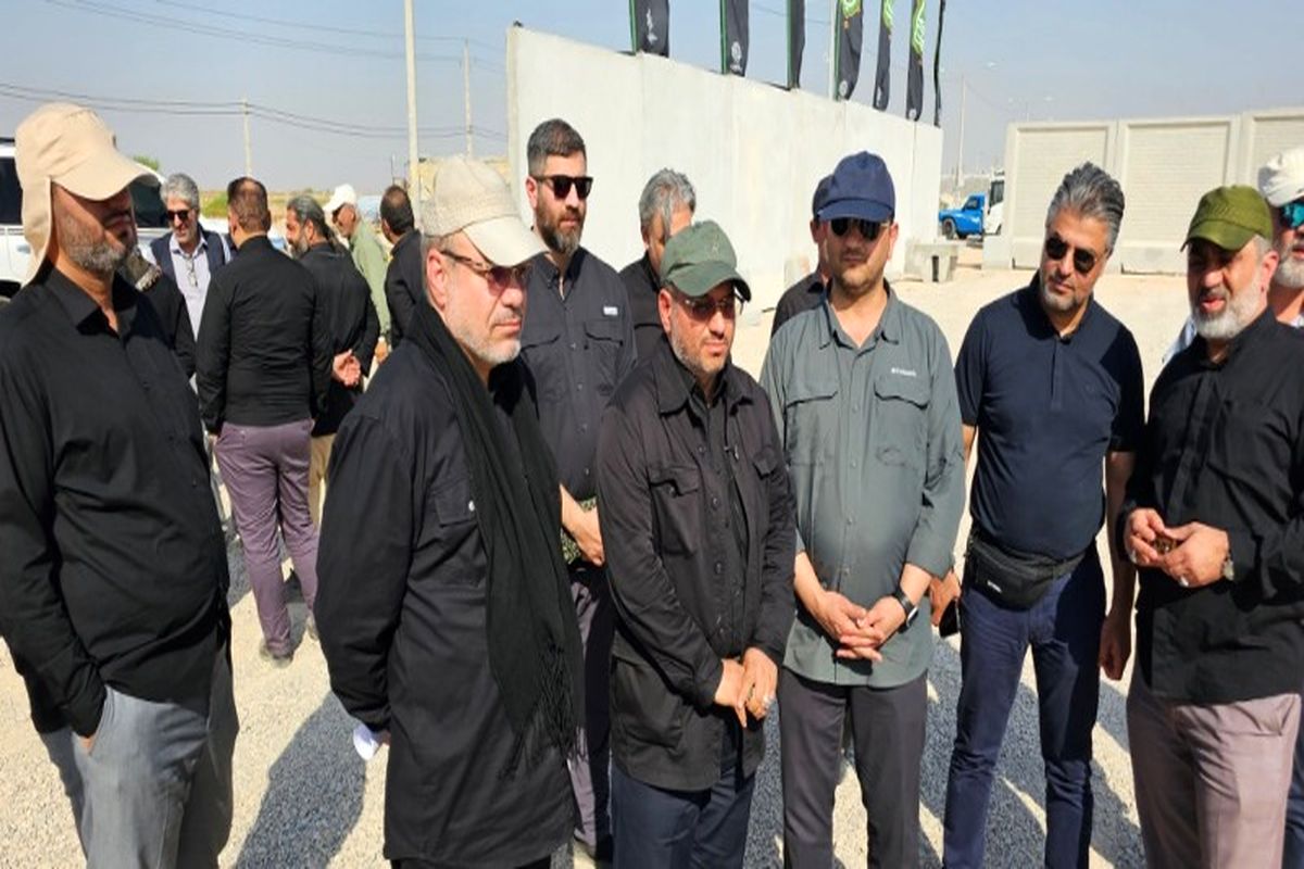 تلاش شهرداری منطقه ۳ تهران به اتمام ساخت ۶۰۰ متر مربع سایه بان در کشور عراق طی ایام اربعین