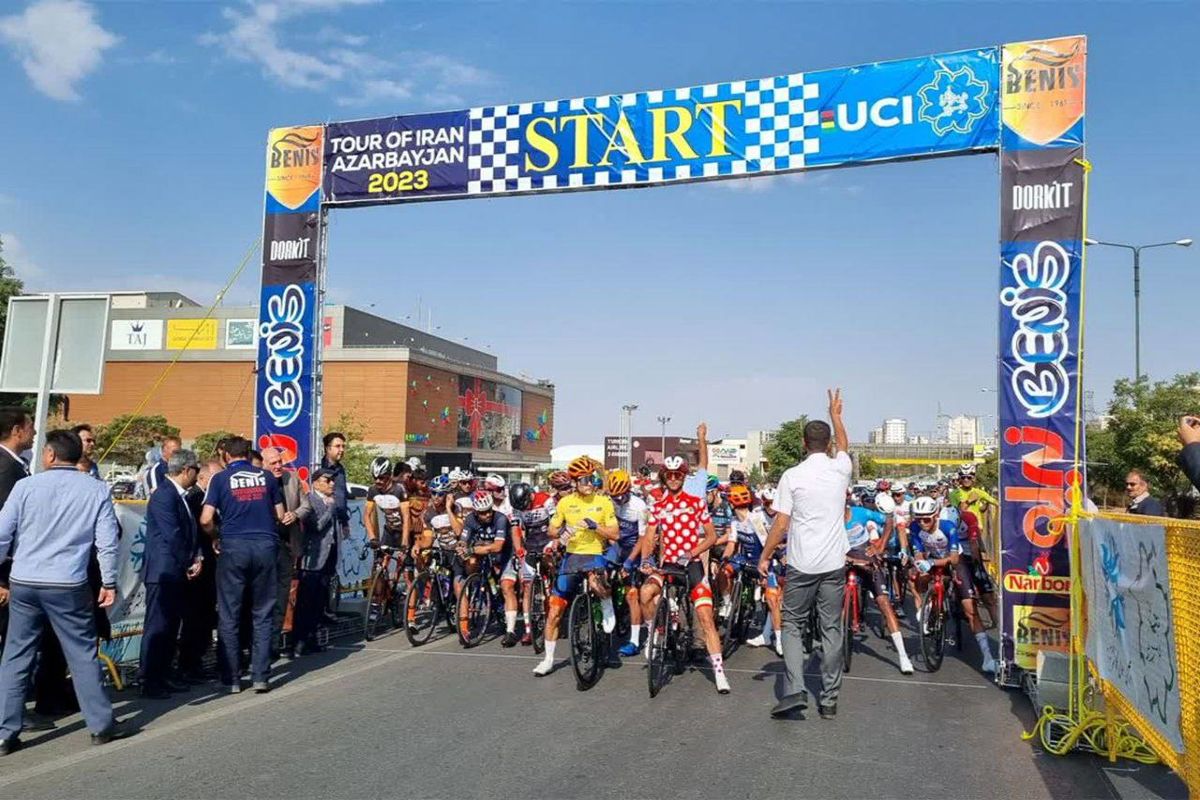 آغاز مرحله چهارم تور دوچرخه سواری ایران - آذربایجان