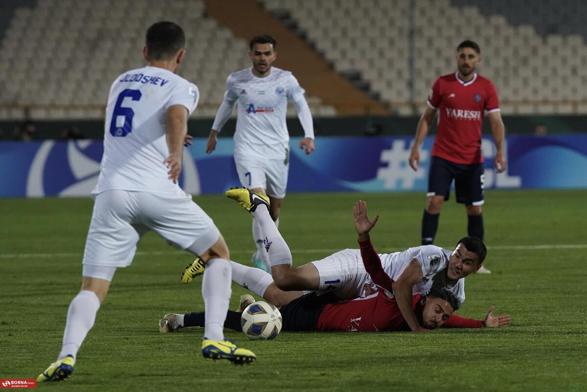 دیدار تيم های فوتبال نساجی ایران - نوبهار ازبكستان