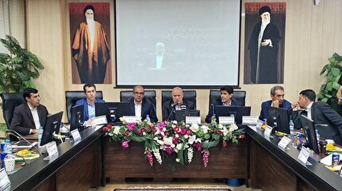 تاج: در حال تلاش برای رفع موانع پیشرفت هر چه بیشتر فوتبال در سطح استان‌ها هستیم