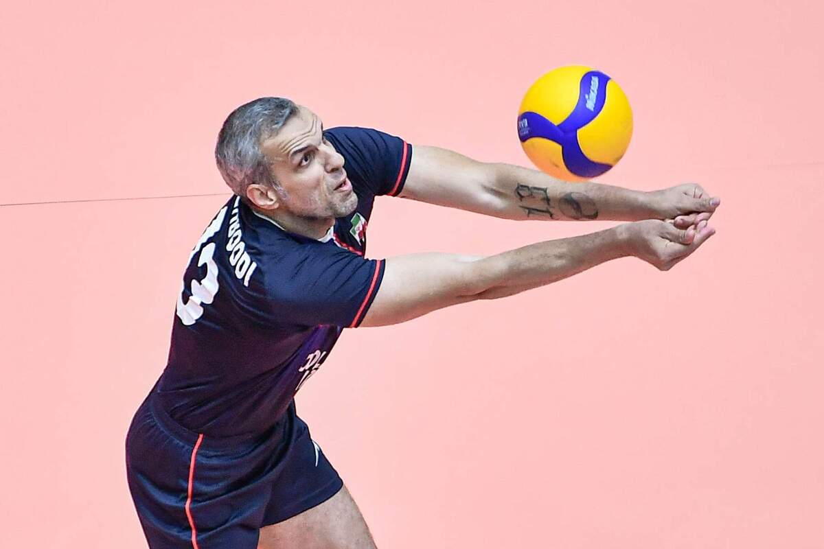 بهبودی: رفتار کادر فنی و فدراسیون ثابت کرد برنامه‌ای برای تیم ملی نداریم