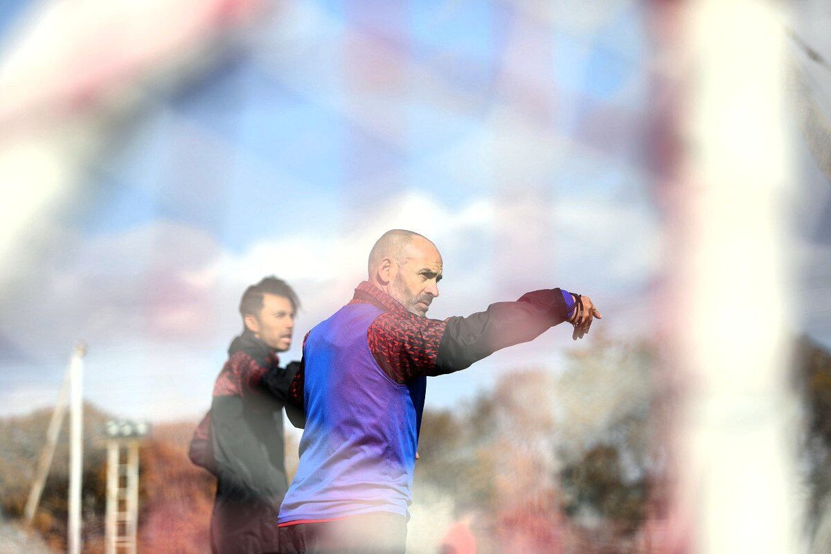 واکنش خمز به احتمال حضور در دیپورتیوو لاکرونیا