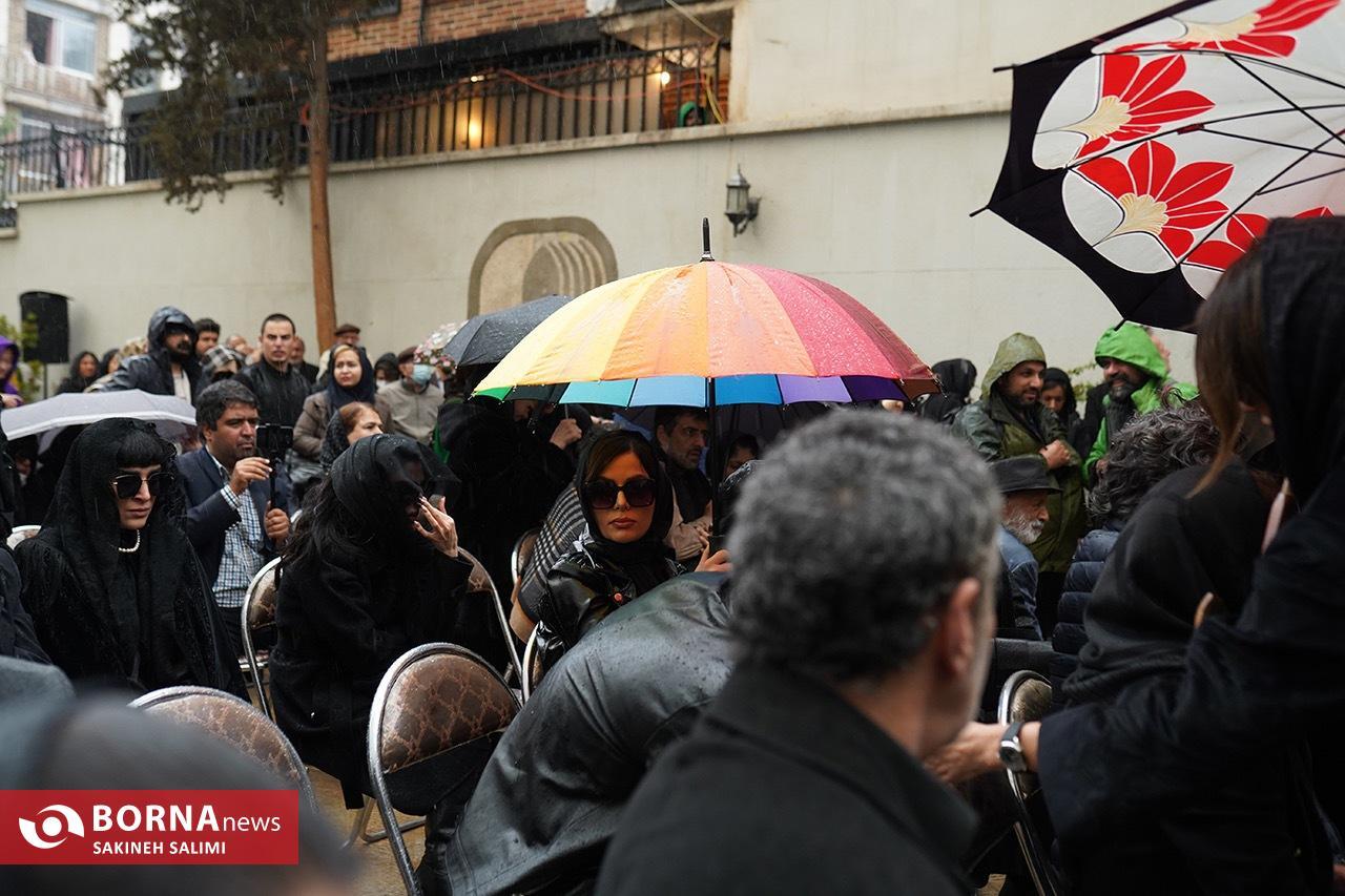 کدام هنرمندان در مراسم تشییع بیتا فرهی حضور داشتند+ تصاویر