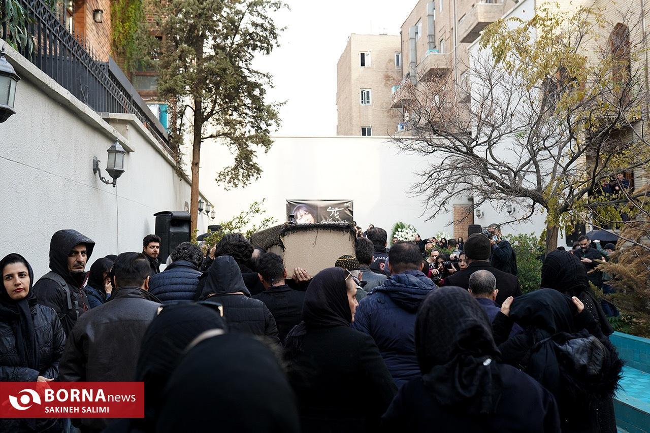 کدام هنرمندان در مراسم تشییع بیتا فرهی حضور داشتند+ تصاویر