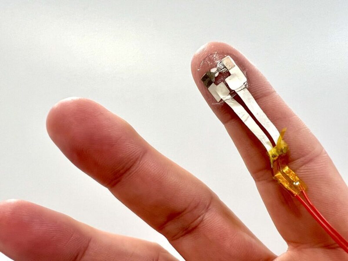 طراحی یک ابزار جدید با قابلیت تقویت حس لامسه