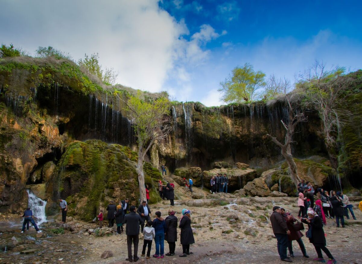 آبشار آسیاب خرابه شاهکار طبیعت آذربایجان