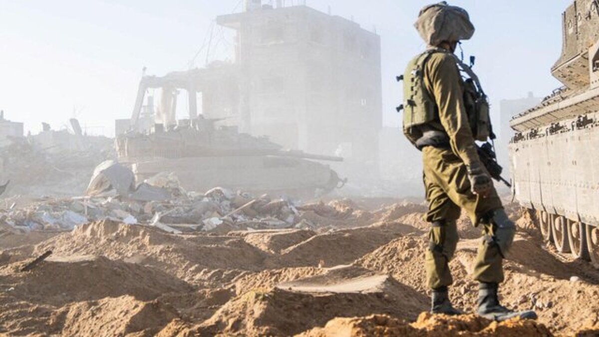 مقام صهیونیست: تصمیم داریم شدت حملات غزه را بکاهیم