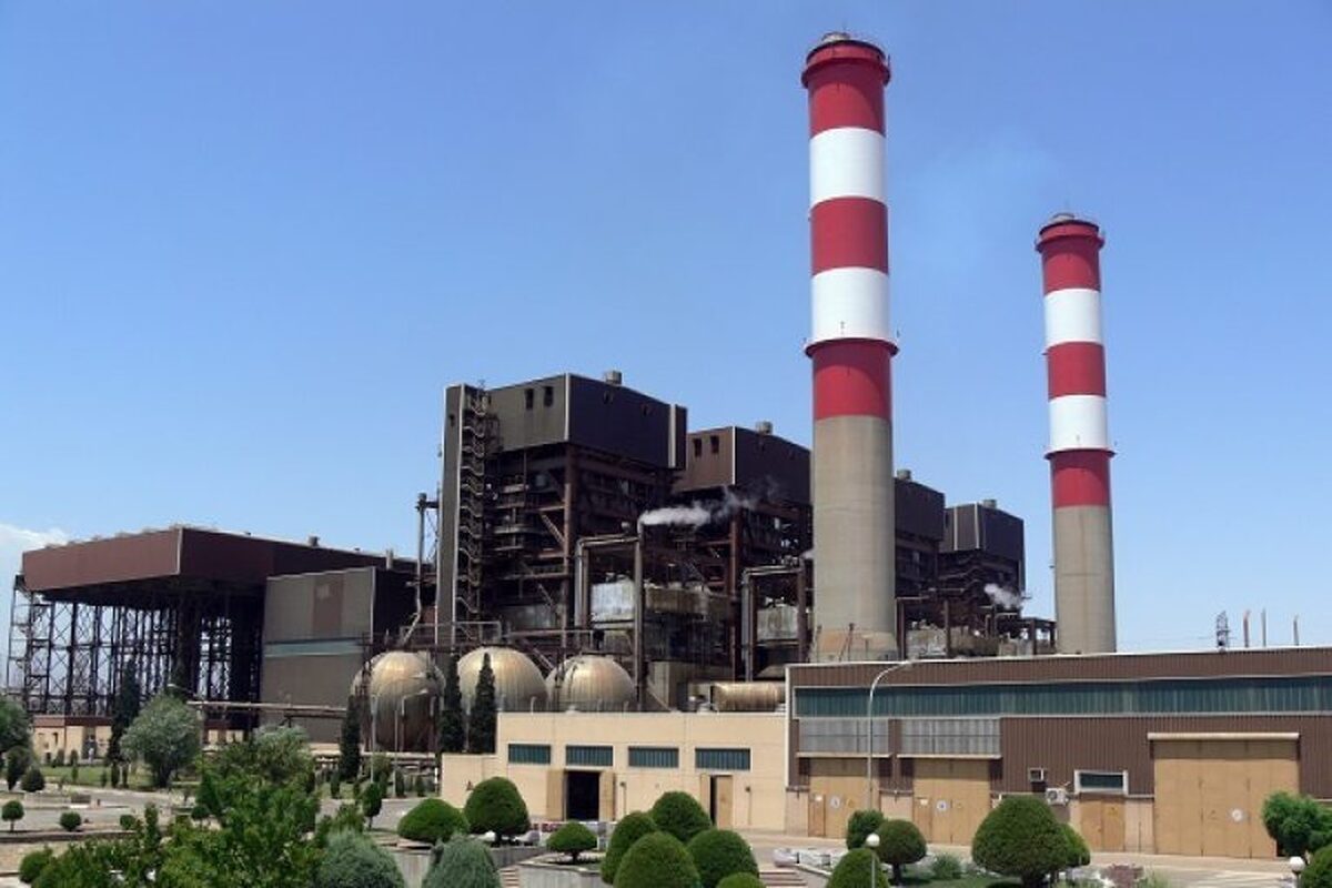 احمدی حدید: نیروگاه های خصوصی ۵۳ میلیارد کیلووات ساعت برق در بورس فروختند