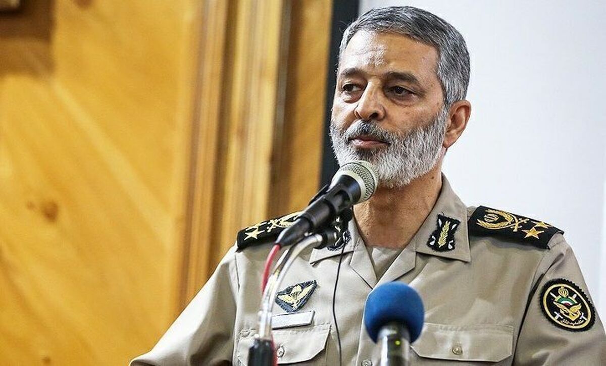 سرلشکر موسوی: سامانه‌های پدافند هوایی اصفهان به شئ مشکوک تیراندازی کردند