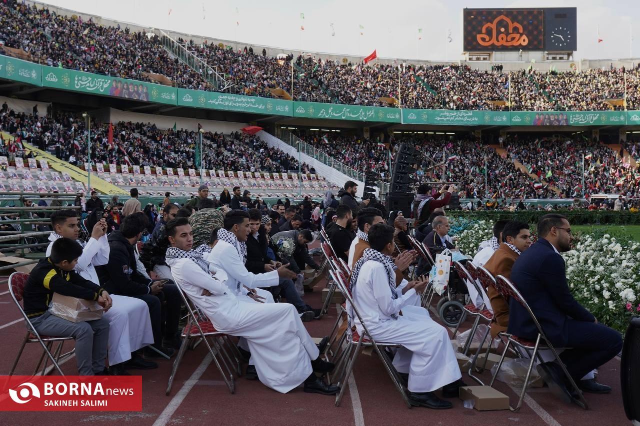 حضور پرشور خانواده‌های تهرانی در محفل بزرگ قرآنی امام حسنی ها