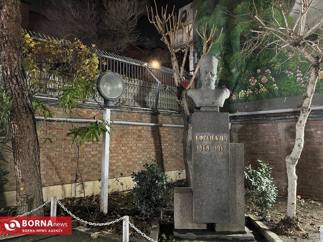 در مراسم شب سال نو میلادی چه گذشت؟/ هنر دست نقره سازان ارمنی اصفهان در کلیسای مریم مقدس در مراسم شب سال نو میلادی چه گذشت؟/ هنر دست نقره سازان ارمنی اصفهان در کلیسای مریم مقدس