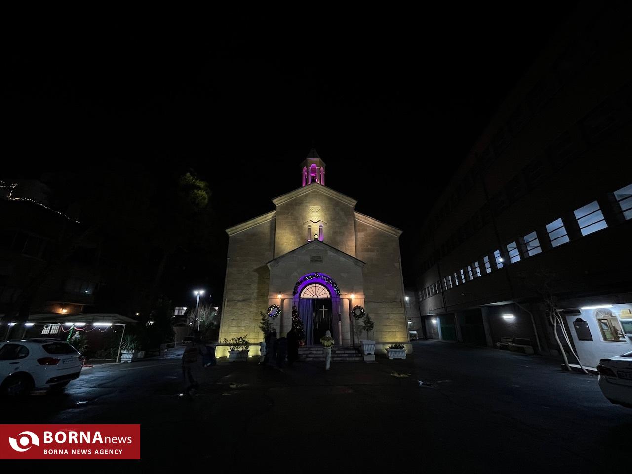 در مراسم شب سال نو میلادی چه گذشت؟/ هنر دست نقره سازان ارمنی اصفهان در کلیسای مریم مقدس در مراسم شب سال نو میلادی چه گذشت؟/ هنر دست نقره سازان ارمنی اصفهان در کلیسای مریم مقدس