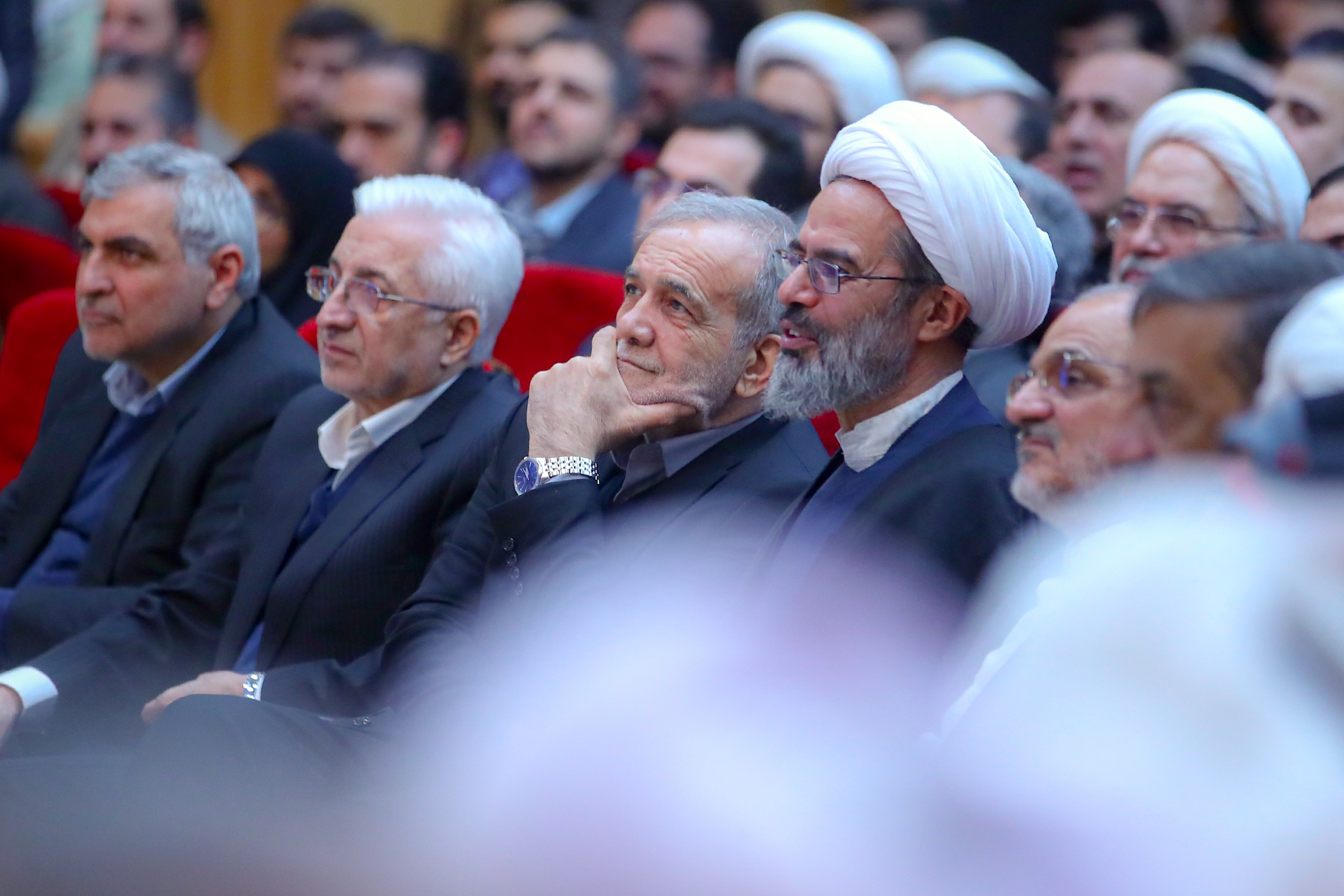 کاروان دولت چهاردهم در سرزمین اقوام کاروان دولت چهاردهم در سرزمین اقوام