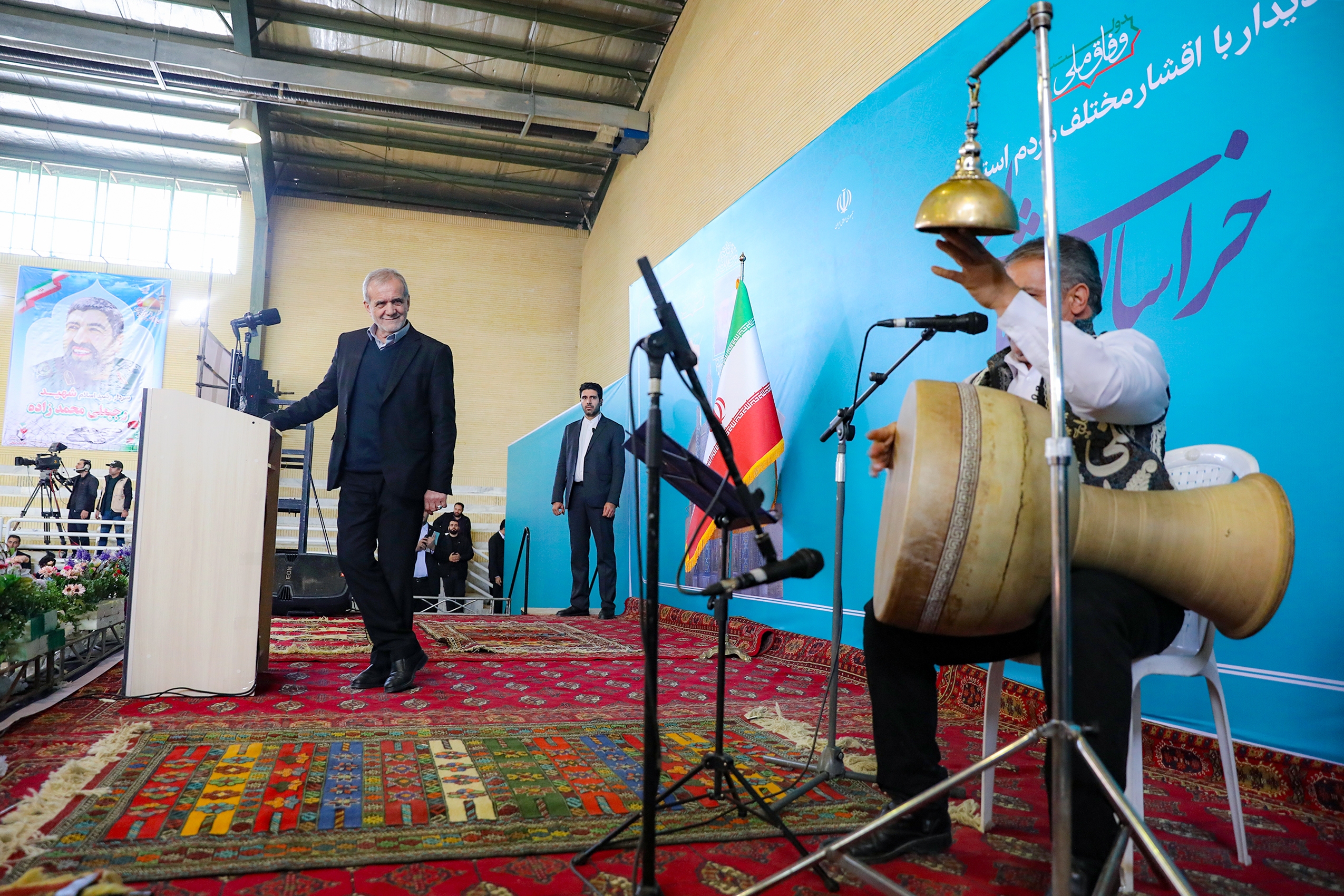 کاروان دولت چهاردهم در سرزمین اقوام کاروان دولت چهاردهم در سرزمین اقوام