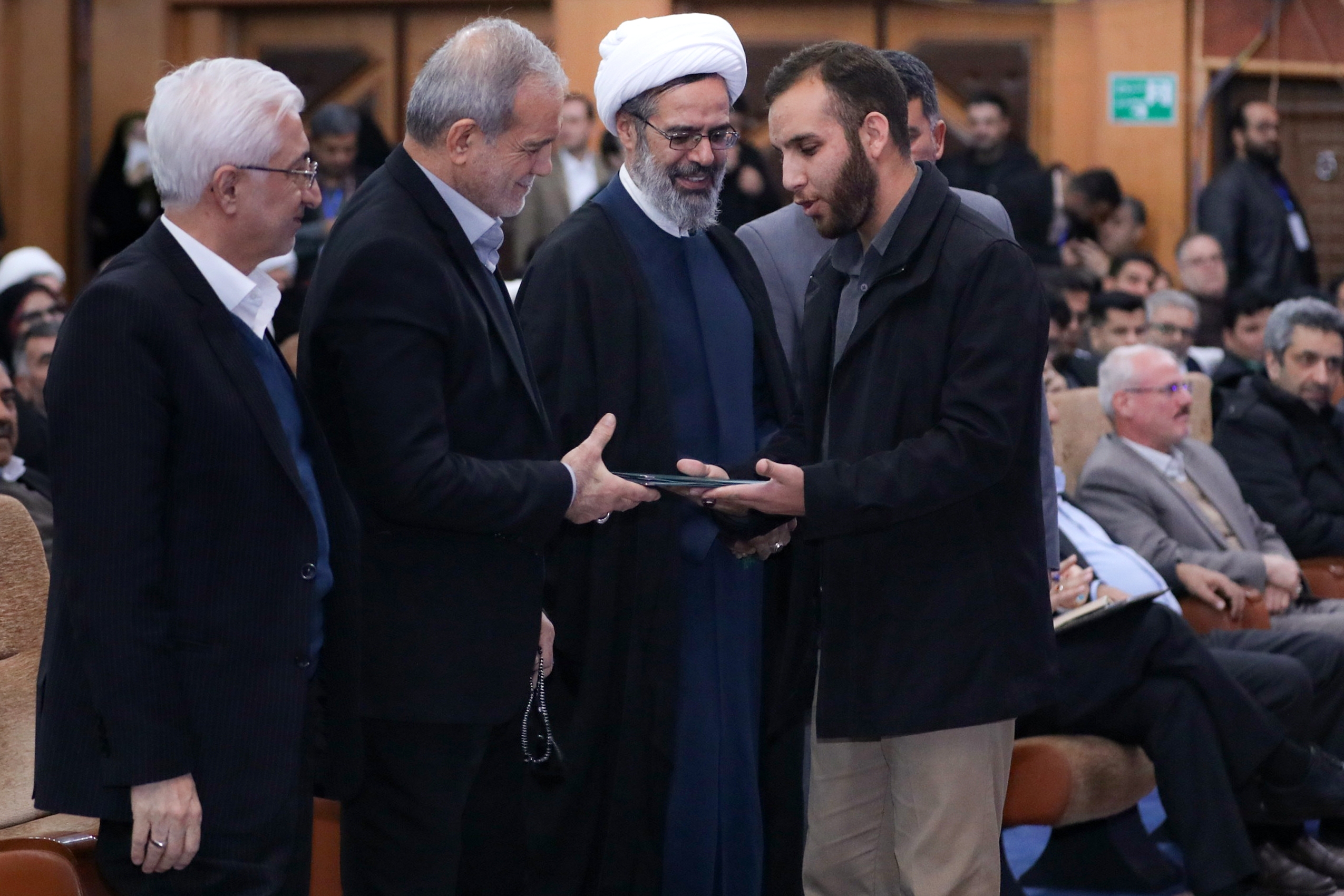 کاروان دولت چهاردهم در سرزمین اقوام کاروان دولت چهاردهم در سرزمین اقوام