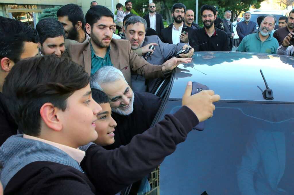 روایتی از وحدتی که حاج قاسم بنیان گذار آن در جبهه مقاومت و جهان اسلام بود////گزارش روایتی از وحدتی که حاج قاسم بنیان گذار آن در جبهه مقاومت و جهان اسلام بود////گزارش