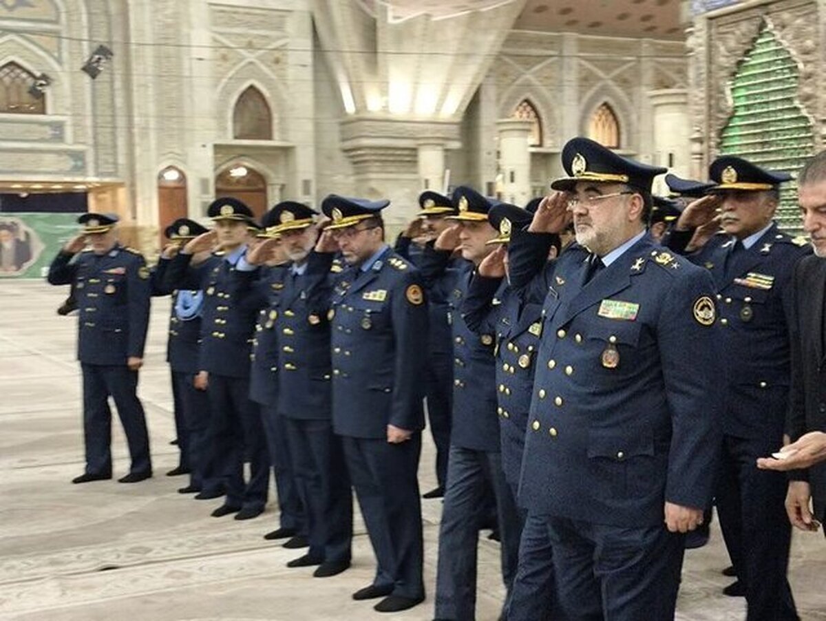 فرماندهان نیروی هوایی ارتش با آرمان ها امام و‌شهدا تجدید میثاق کردند