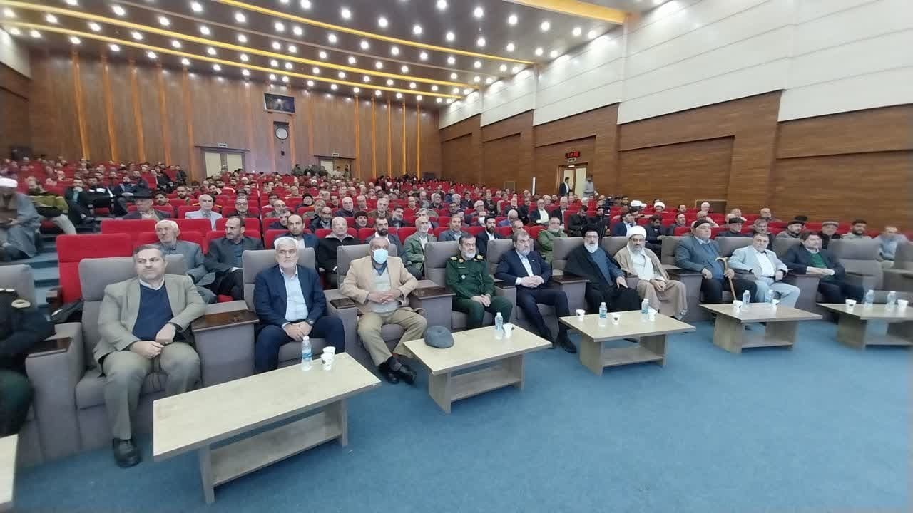 فرماندهان ، رزمندگان و جانبازان جنگ افتخار کشورند فرماندهان ، رزمندگان و جانبازان جنگ افتخار کشورند