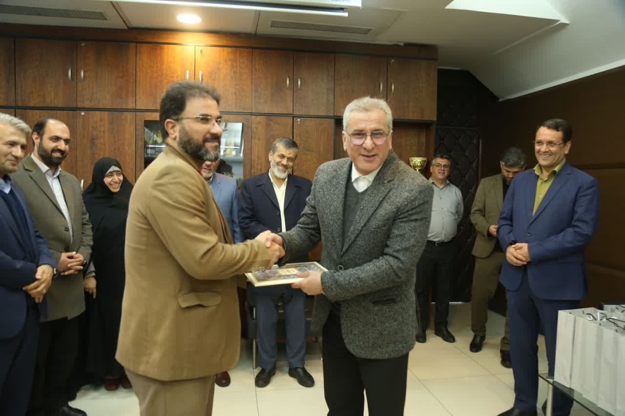 تجلیل از رزمندگان، تقدیر از افتخارات انقلاب است تجلیل از رزمندگان، تقدیر از افتخارات انقلاب است