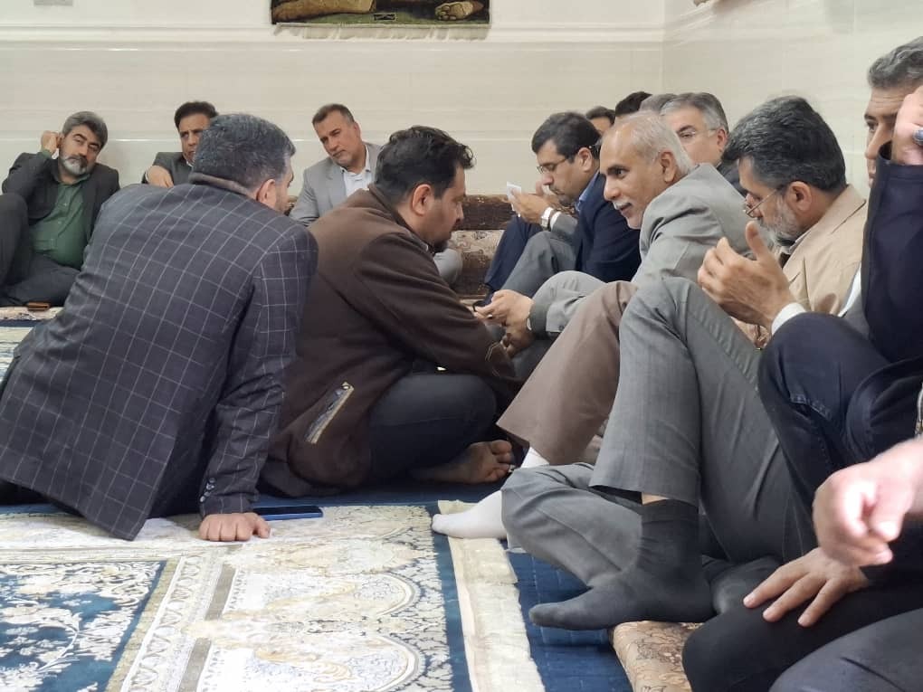 بسیج همه امکان ها برای رفع مشکل مناطق و محله های اهواز بسیج همه امکان ها برای رفع مشکل مناطق و محله های اهواز