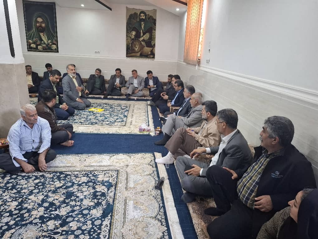 بسیج همه امکان ها برای رفع مشکل مناطق و محله های اهواز بسیج همه امکان ها برای رفع مشکل مناطق و محله های اهواز