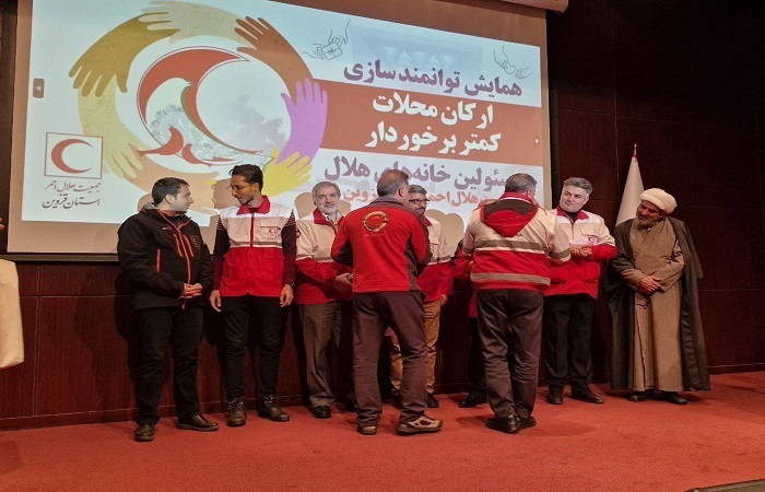 جمعیت هلال احمر ایران سه میلیون عضو داوطلب دارد