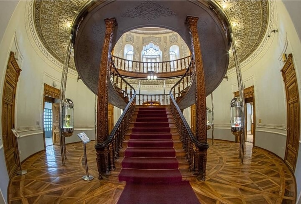 ثبت ملی آثار شیشه‌ای و سفالین موزه آبگینه وسفالینه