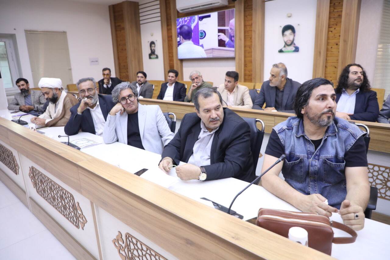 استاندار خوزستان: توسعه و حسهمگرایی ماموریت اصلی جامعه هنر است استاندار خوزستان: توسعه و حسهمگرایی ماموریت اصلی جامعه هنر است