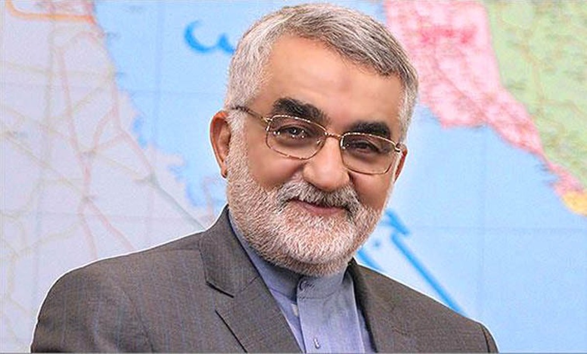 بروجردی: حمله ایران معادله شکست ناپذیری اسرائیل را از بین برد