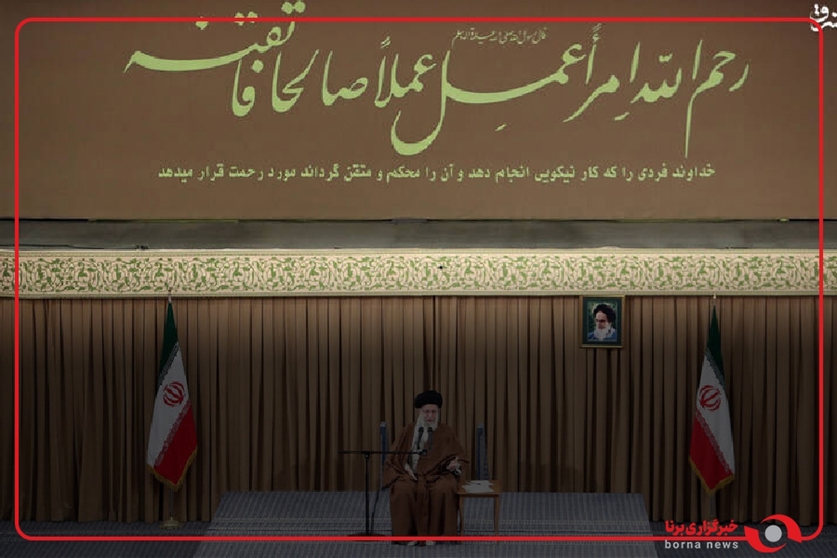 رهبر انقلاب: ملت ایران استحکام خود را باید در کار و عمل و اتحاد ملی نشان دهد