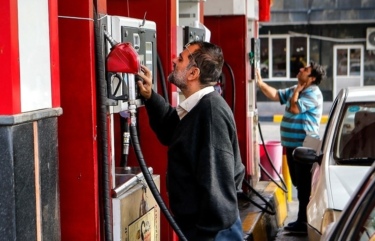 ناترازی بنزین و تردد خودروهای فرسوده عامل عدم النفع ۴ میلیارد دلاری ایران