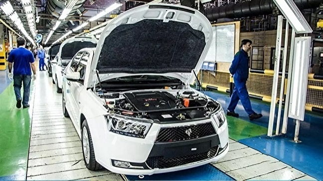 علی‌آبادی: تولید فعلی ۵ هزار دستگاه خودرو در روز را ۲۰ درصد افزایش می‌دهیم