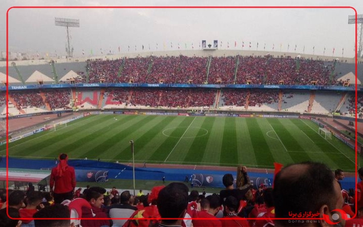 حال و هوای جذاب ورزشگاه آزادی ۴۵ دقیقه پیش از شروع بازی پرسپولیس و مس