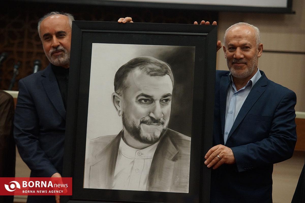 همایش تجلیل از برگزیدگان پویش رسانه‌ای «ققنوس قلم»