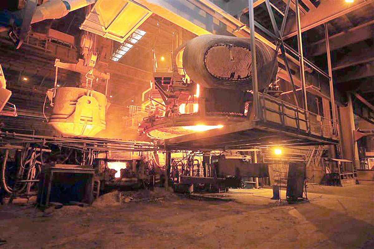 تداوم تلاش و تولید در فولاد مبارکه