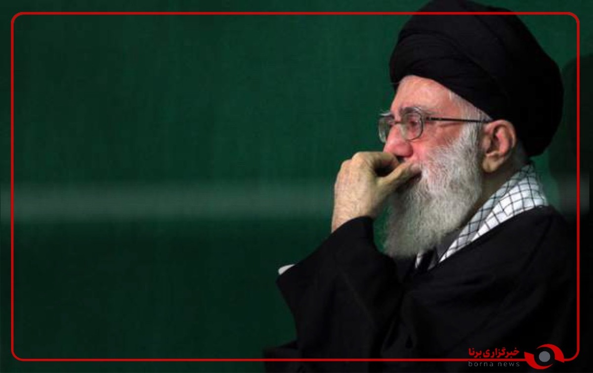 دل به یک دست تو دادم سر به دست دیگرت
زیر سر بگذار دل یا زیر پا بگذار سر