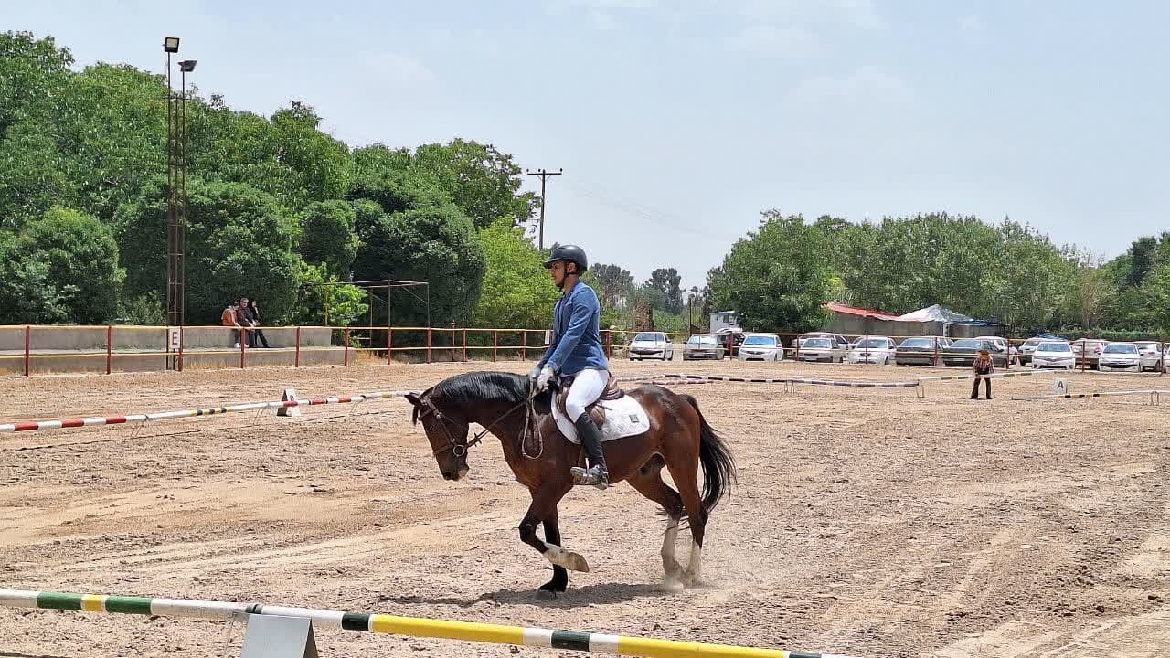 مسابقات درساژ در باشگاه سوارکاری سروش برگزار شد