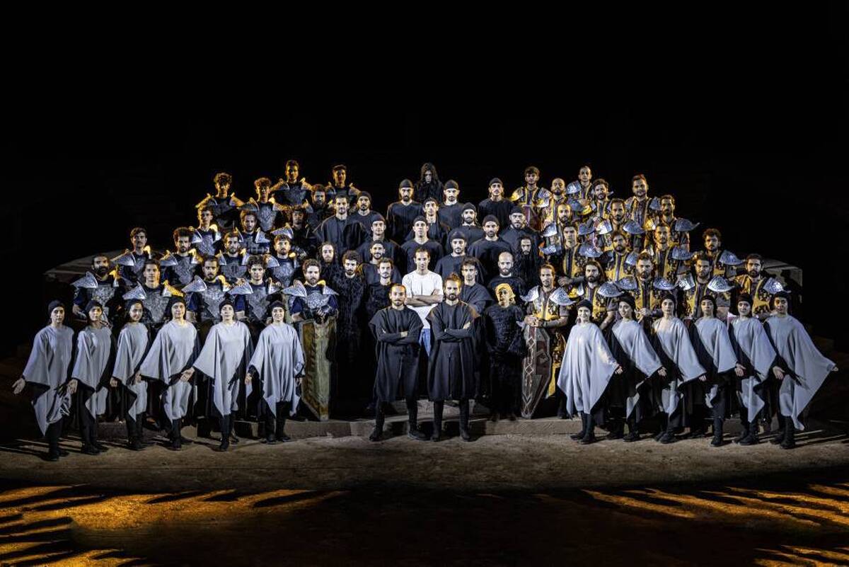 اولین عکس از گروه نمایشگران «نبرد رستم‌ و سهراب»