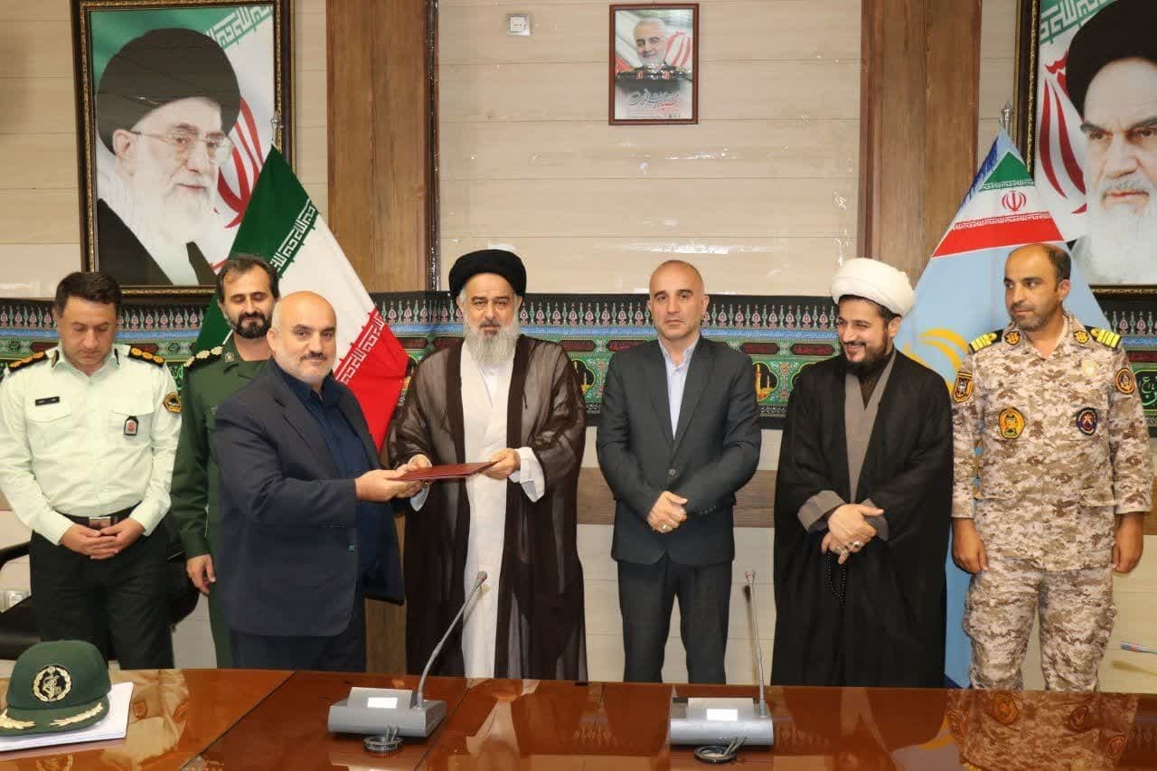 تجلیل از مدیران نمونه شهرستان رودبار به جهت ارزیابی عملکرد تجلیل از مدیران نمونه شهرستان رودبار به جهت ارزیابی عملکرد