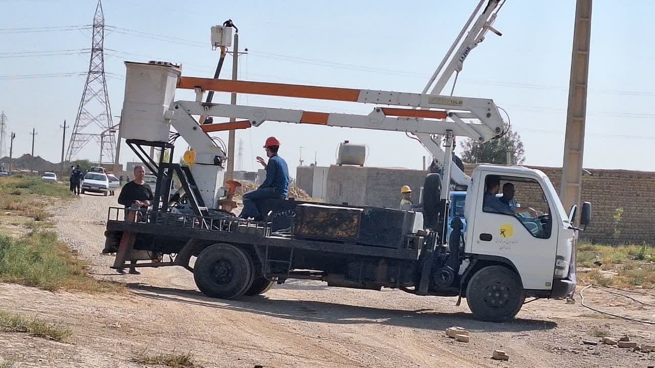 تا پایان امسال ۵ اقدام جهادی برای پایداری شبکه برق در استان قزوین اجرا می شود تا پایان امسال ۵ اقدام جهادی برای پایداری شبکه برق در استان قزوین اجرا می شود