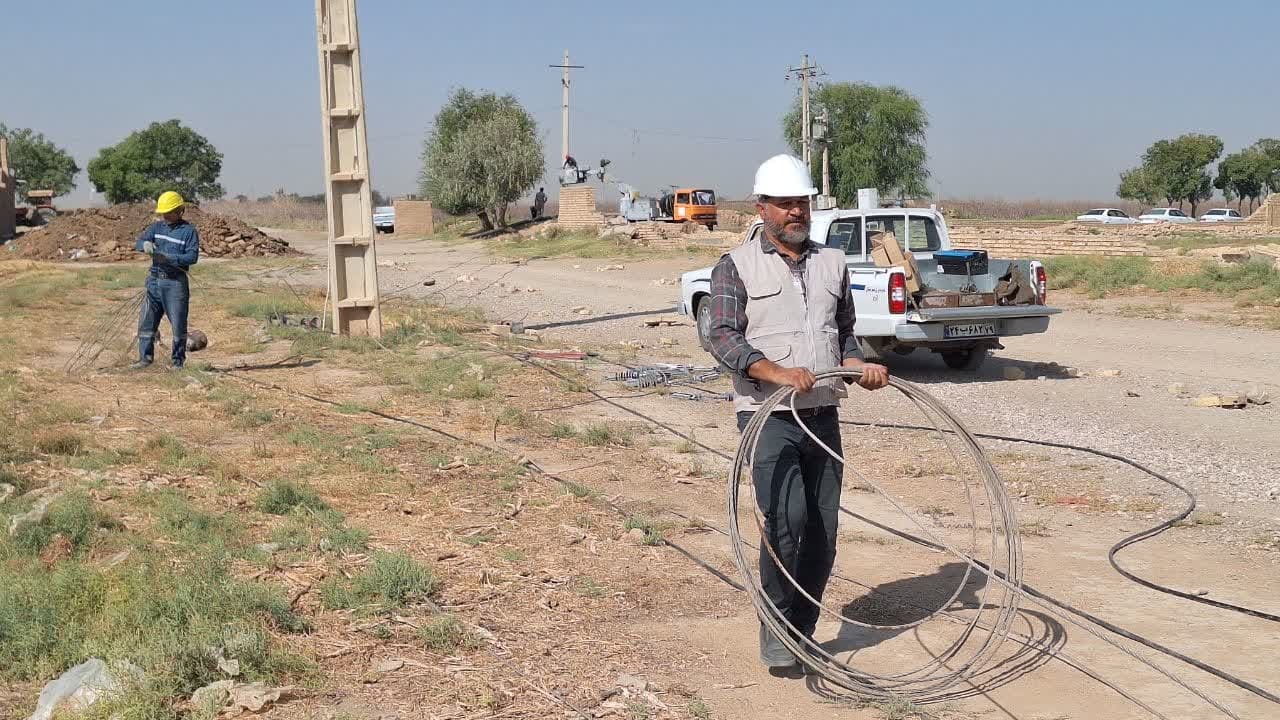تا پایان امسال ۵ اقدام جهادی برای پایداری شبکه برق در استان قزوین اجرا می شود تا پایان امسال ۵ اقدام جهادی برای پایداری شبکه برق در استان قزوین اجرا می شود