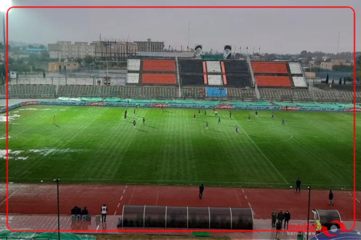 جو ورزشگاه شهر قدس در فاصله کمتر از ۹۰ دقیقه تا آغاز بازی استقلال و الغرافه