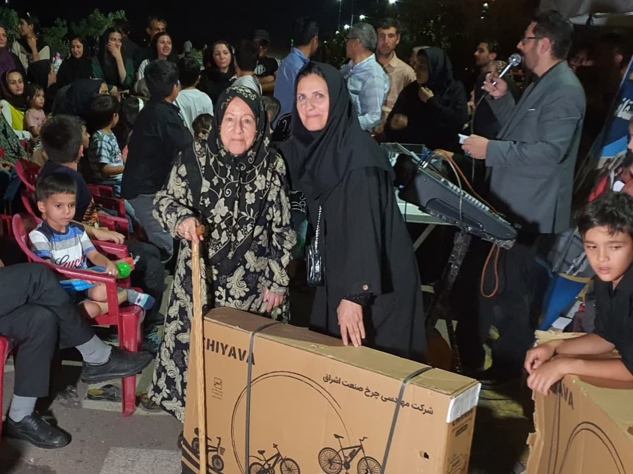 پیاده روی خانوادگی گامهای عاشقانه در قزوین برگزار شد