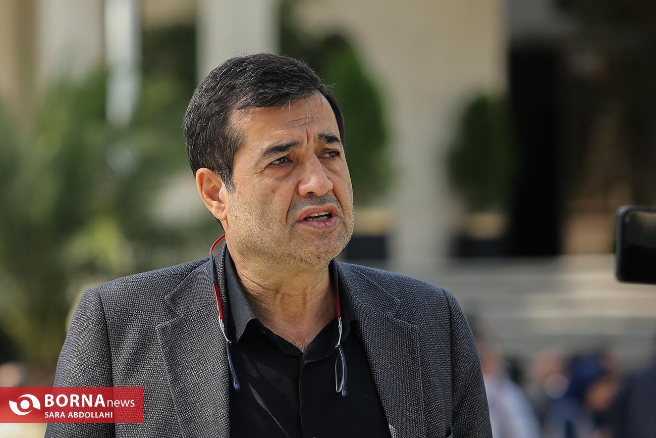 در اولین حضور خبرنگاران در حیاط دولت چهاردهم چه گذشت در اولین حضور خبرنگاران در حیاط دولت چهاردهم چه گذشت