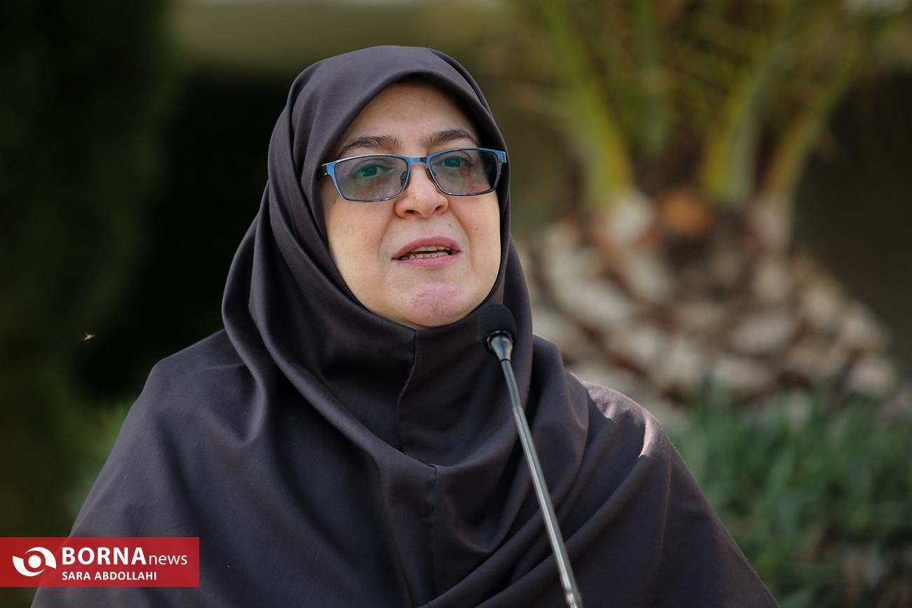 در اولین حضور خبرنگاران در حیاط دولت چهاردهم چه گذشت در اولین حضور خبرنگاران در حیاط دولت چهاردهم چه گذشت