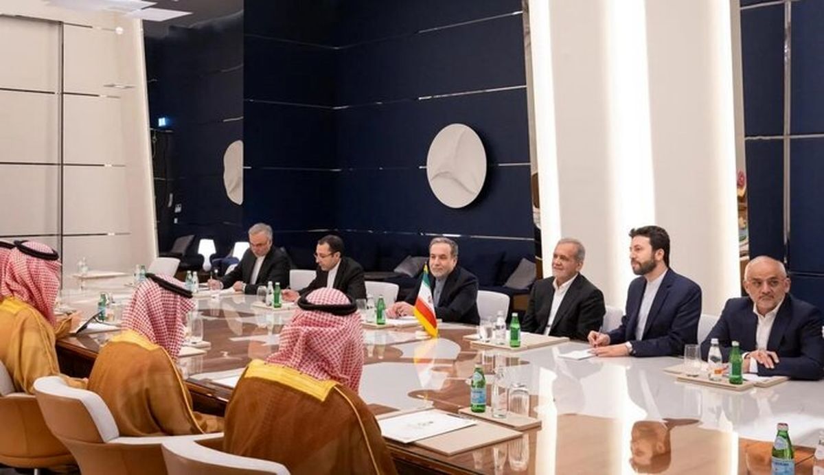 از شجاعت پزشکیان و حمایت از جبهه مقاومت تا وفاق و همدلی میان ملت های منطقه//گزارش از شجاعت پزشکیان و حمایت از جبهه مقاومت تا وفاق و همدلی میان ملت های منطقه//گزارش