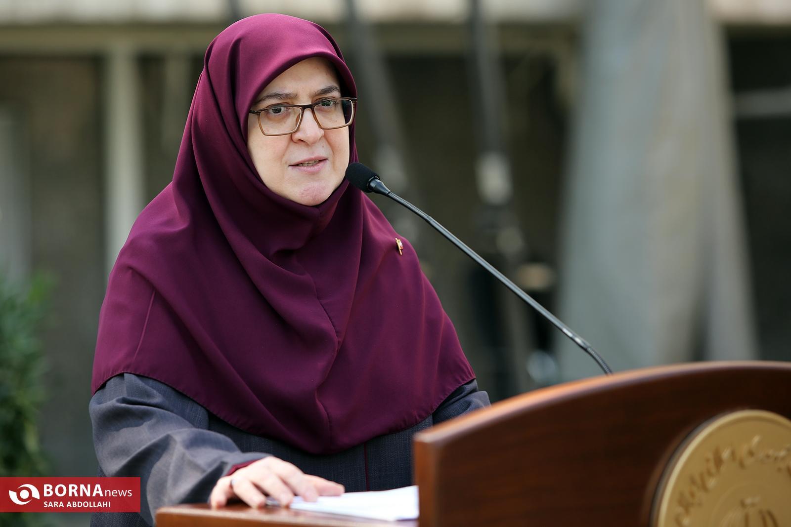 در نیمروز حاشیه جلسه هیات دولت چه گذشت؟ در نیمروز حاشیه جلسه هیات دولت چه گذشت؟